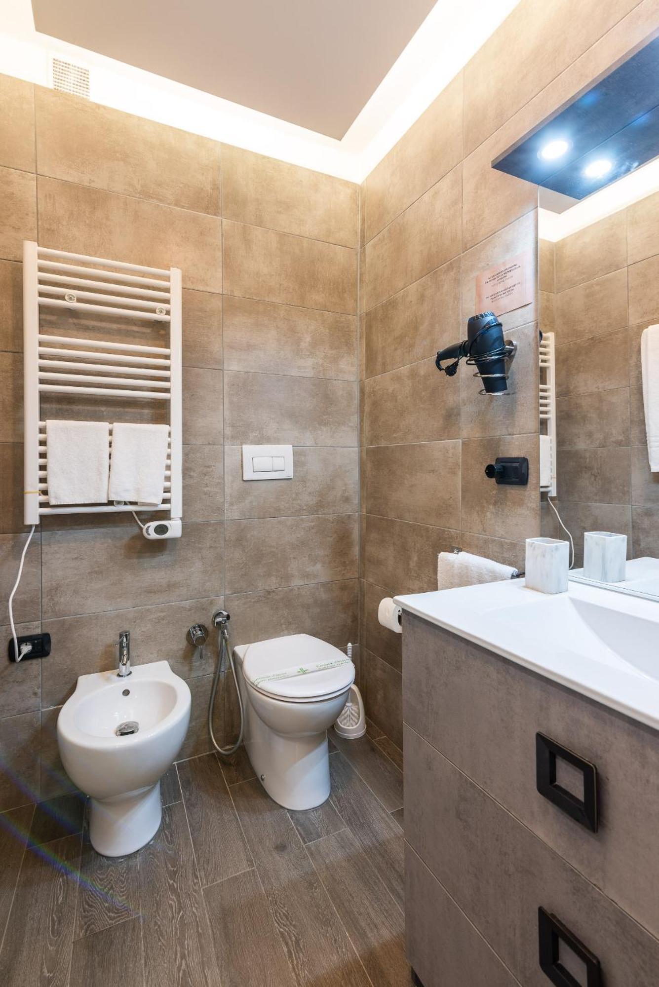 Double L Luxury Suite ميلان المظهر الخارجي الصورة