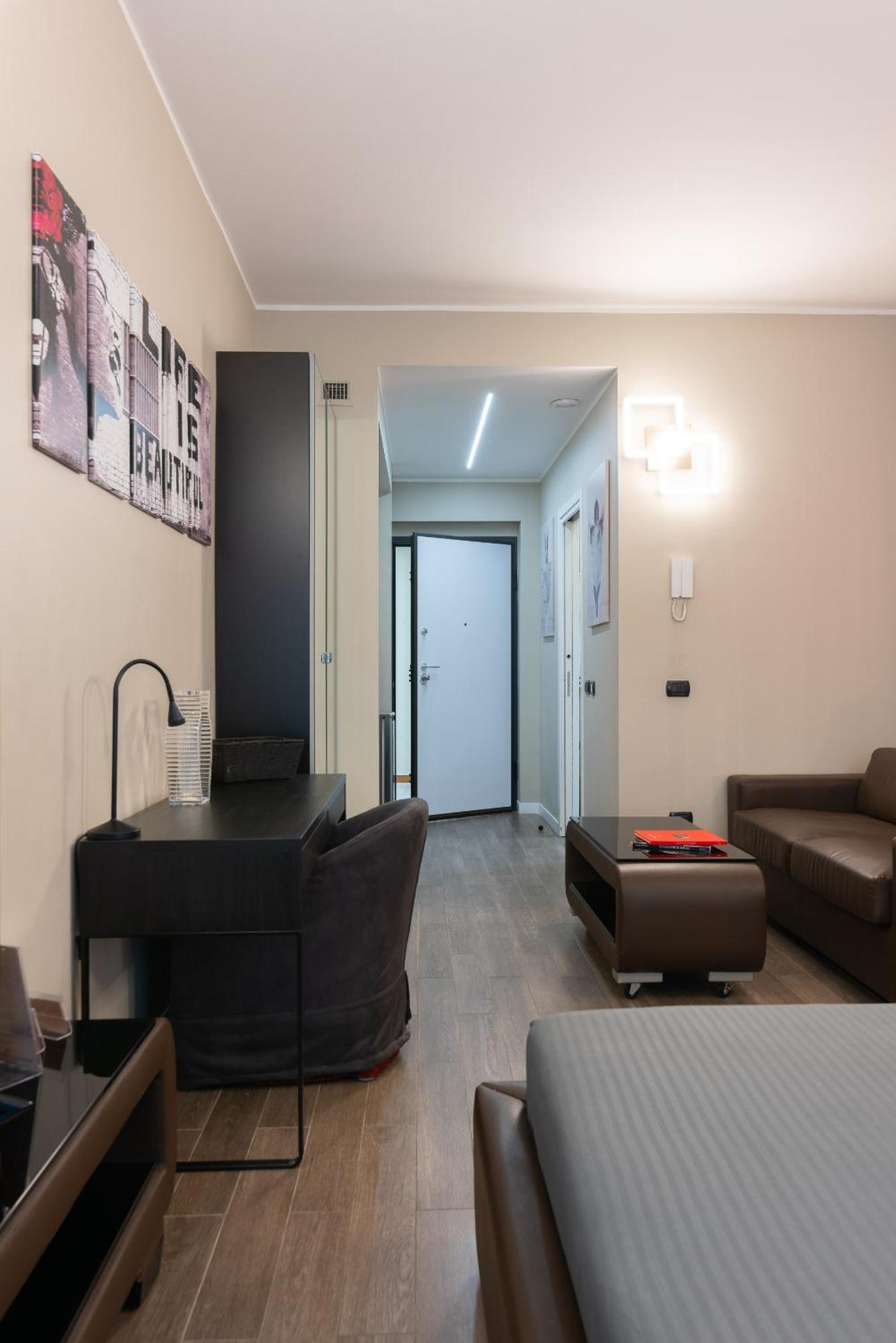 Double L Luxury Suite ميلان المظهر الخارجي الصورة