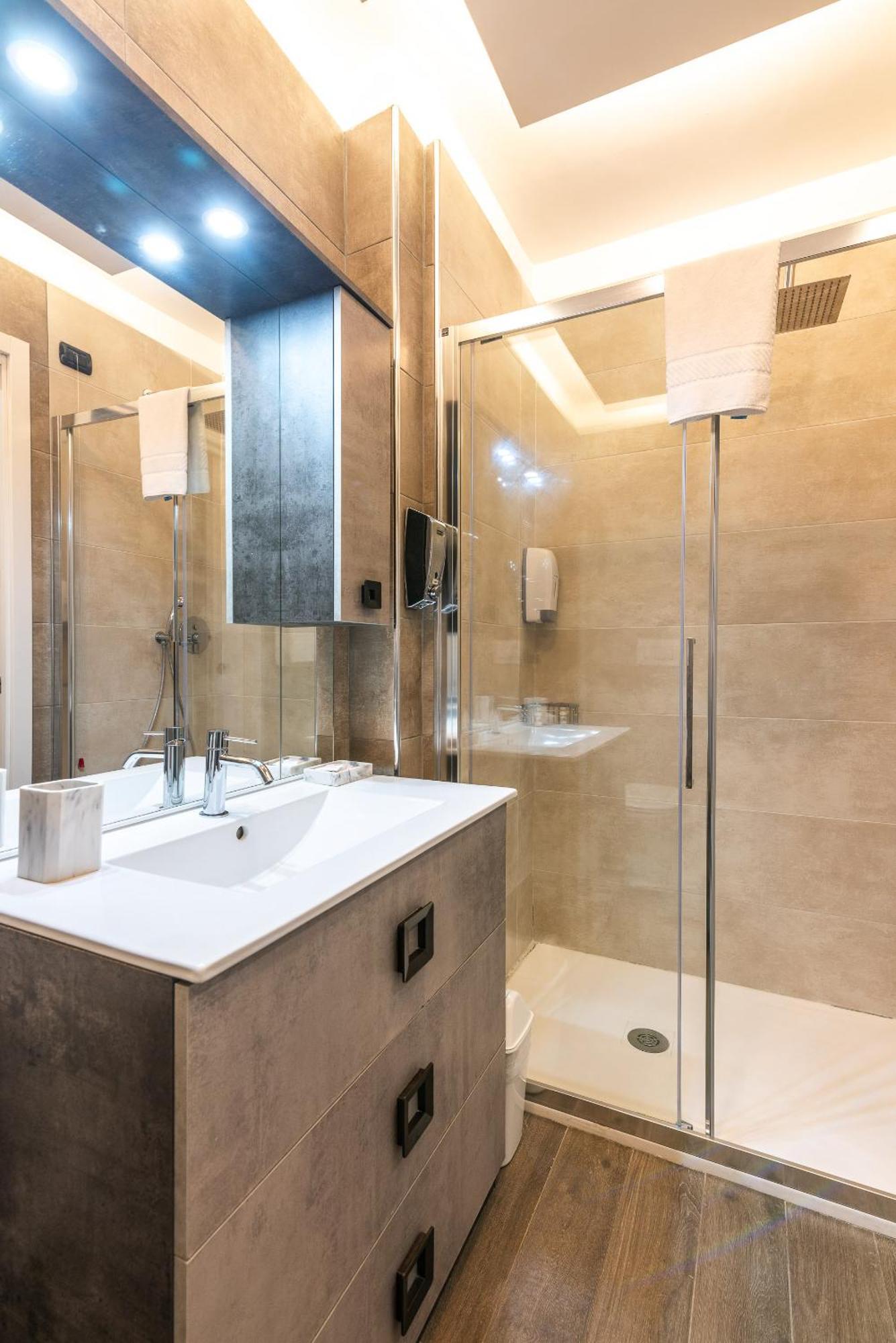 Double L Luxury Suite ميلان المظهر الخارجي الصورة
